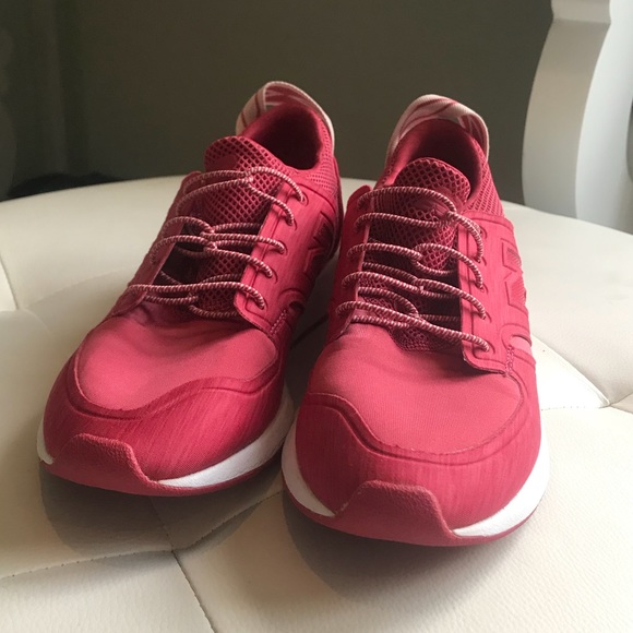 New Balance women’s 420 REVlite slip on -no tie - Picture 2 of 4